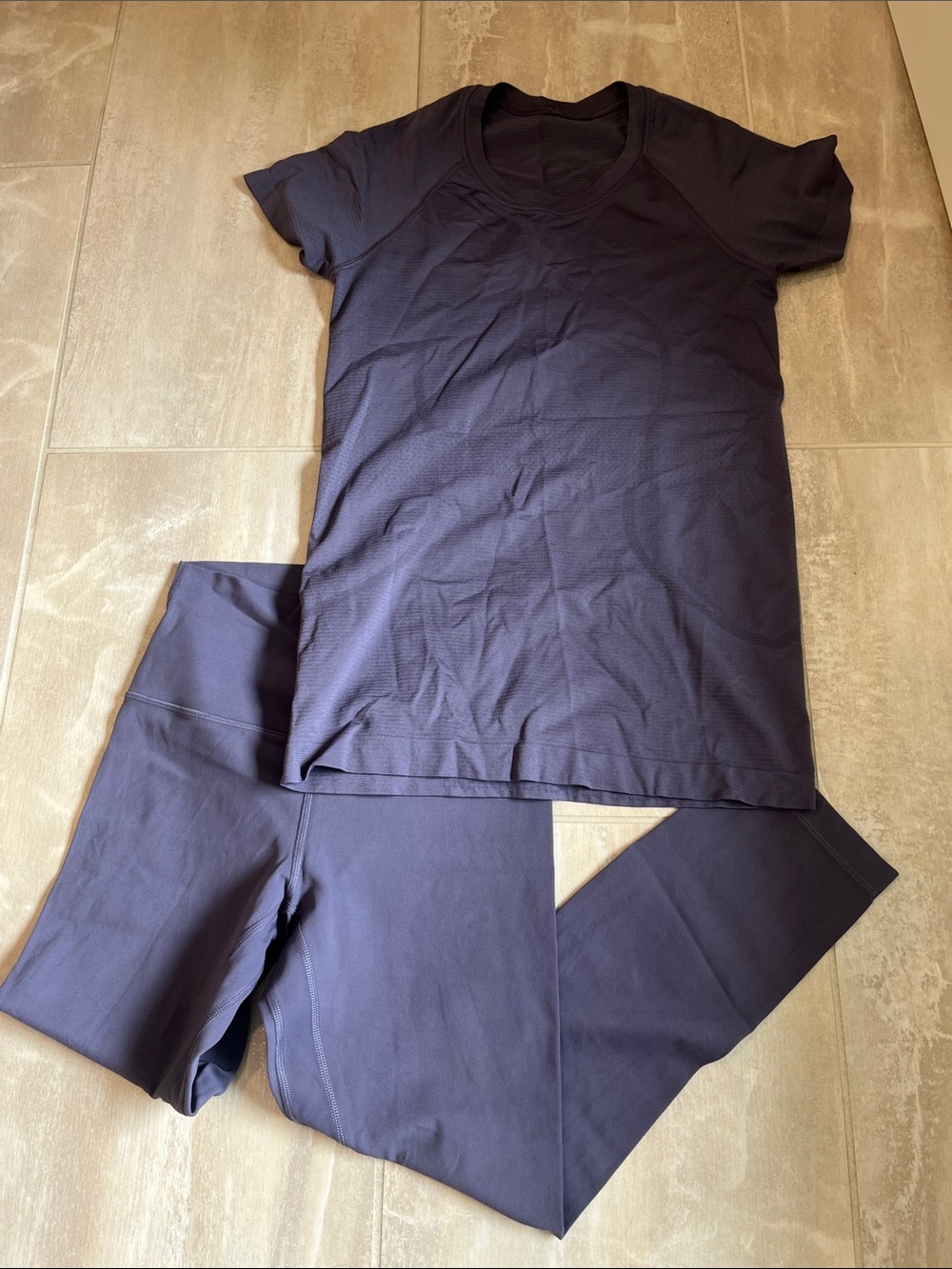 Lululemon Athletic Align Tights & Swiftly Tech Shirt size 6